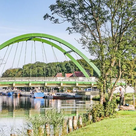 Gorgeous Stacaravan In