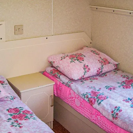 Campingplatz Gorgeous Stacaravan In Darlowo 2*