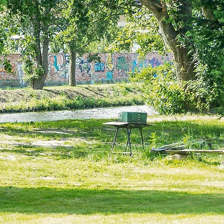 Gorgeous Stacaravan In Darlowo Κάμπινγκ 2*